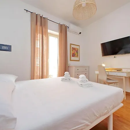 Апартаменты Duccio Galimberti - Lovely 2br Walking To The Vatican By Halldis